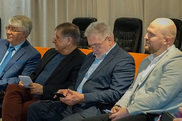 Поддерживаем всех, кому нужна помощь